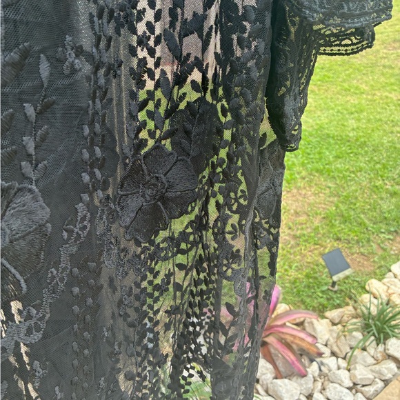 Torrid Black Lace Floral Mesh Crochet Kimono Size 3/4 NWT - Picture 7 of 7